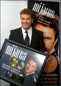 Bienvenido este es el blog del club de fans de Manuel Mijares en ritmoson